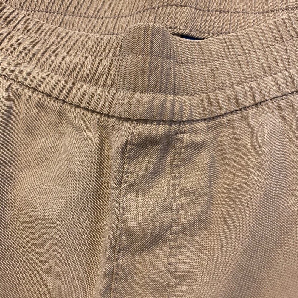Old Navy casual pants .elastic waist and ankle.